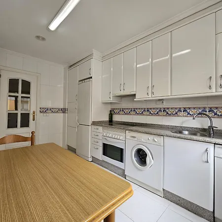 Estupendo En Silgar Con Piscina 아파트